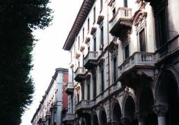 Facciata condominiale fine 800