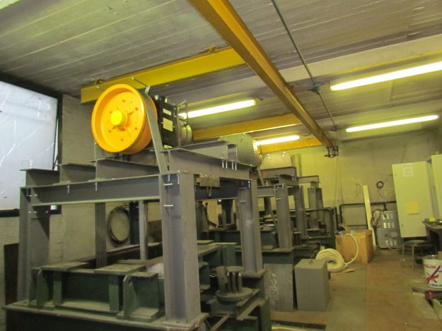 Montaggio argani a servizio ascensori in edificio uffici